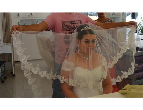 A KESİM DANTEL GELİNLİK