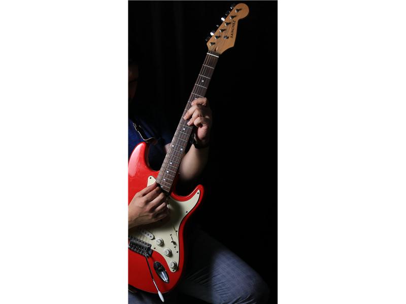 sahne gitarı