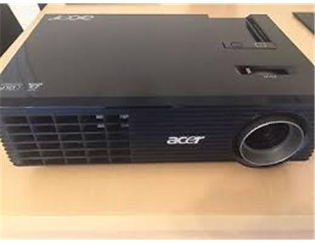 acer x110 projeksiyon gayet temiz bi cihazdır sadece kumandası yok 