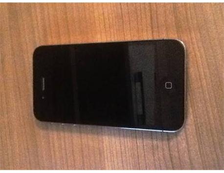 İPHONE 4 CİZIKSIZ KIRIGI YOK TAKAS OLUR