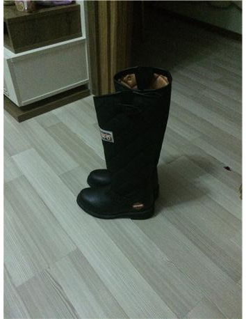 37 numara siyah harley davidson uzun bot