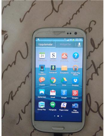 S3 TELEFON SAGLAM SADECE SAMSUNG YAZAN YERİNDE CATLAK VAR EKRANLA ALAKASI YOK  : ANA KART YENİ DEĞİŞTİ