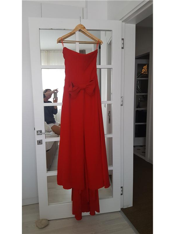 Valentino model kırmızı elbisr