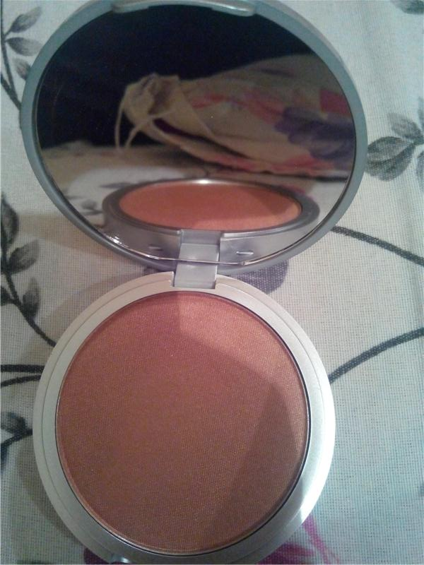 The Balm Betty-Lou Manizer Bronzer/Shadow