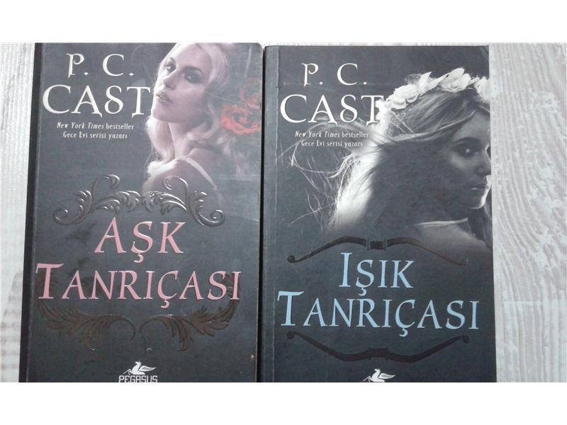 p.c. cast aşk tanrıçası ve ışık tanrıçası