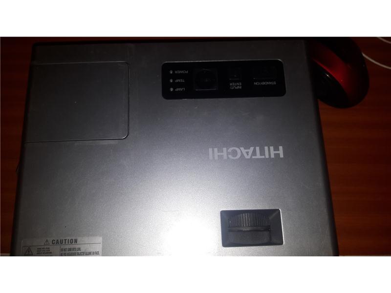 HİTACHİ ED-X22 3LCD acil satılık projeksiyon