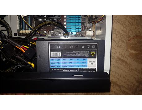 2 . El Bilgisayar Kasası AMD Athlon FX 3,5 GHz ve üstü 8 GB ram 250+500 GB HDD 1 gb ekran