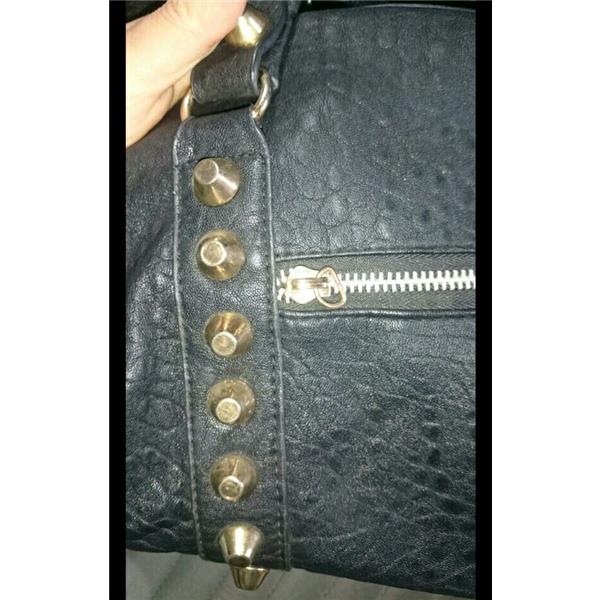 Stradivarius çantaları