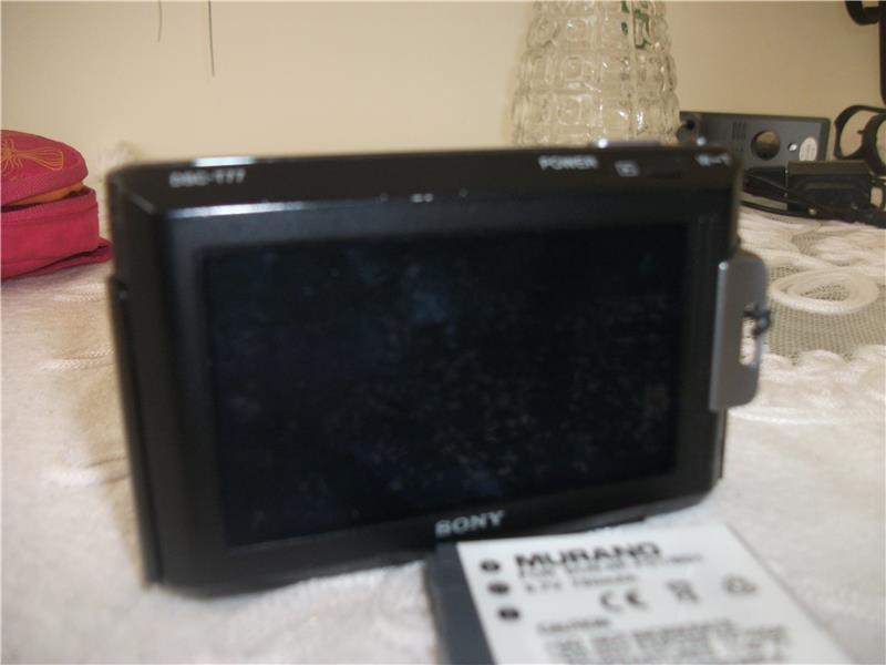 SONY CYBERSHOT DIGITAL FOTO MAKINAM ÇOK AZ KULLANILDI 