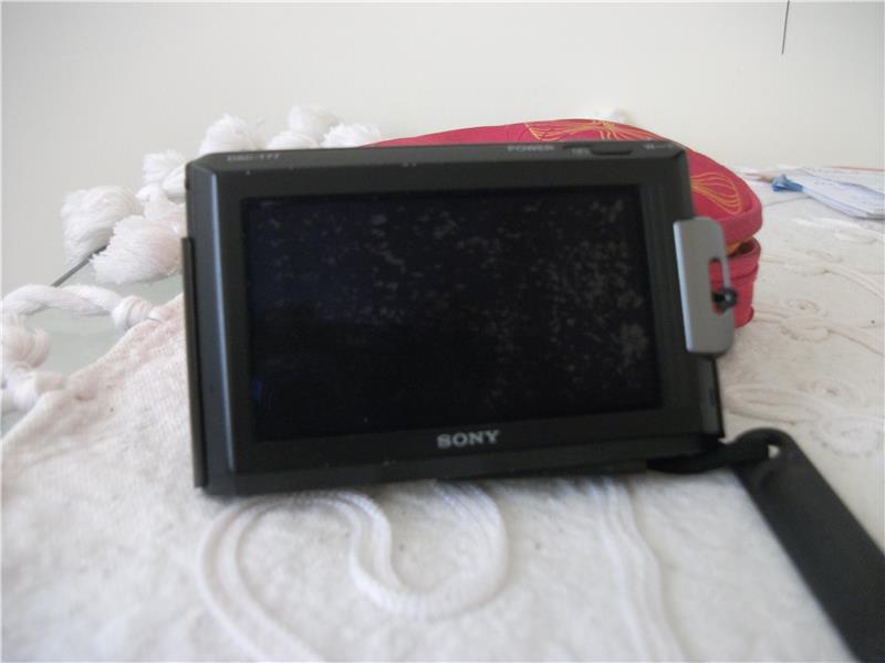 SONY CYBERSHOT DIGITAL FOTO MAKINAM ÇOK AZ KULLANILDI 