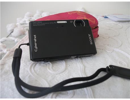 SONY CYBERSHOT DIGITAL FOTO MAKINAM ÇOK AZ KULLANILDI 