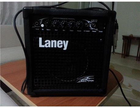 ıbanez sr 300 ve laney lx12 bas amfisi