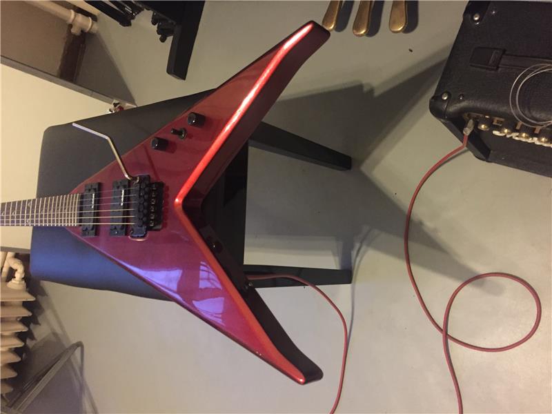 B.C RICH Jr V Standart RED