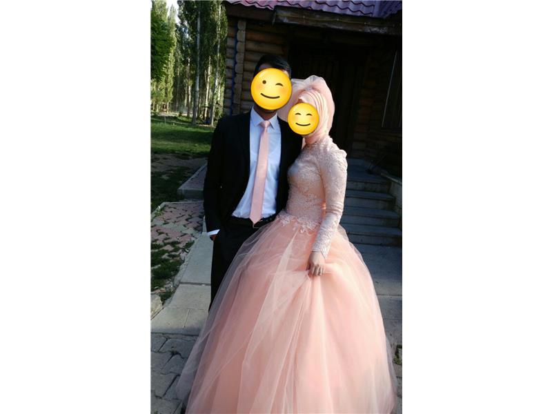 Satılık Nisan Abiyesi