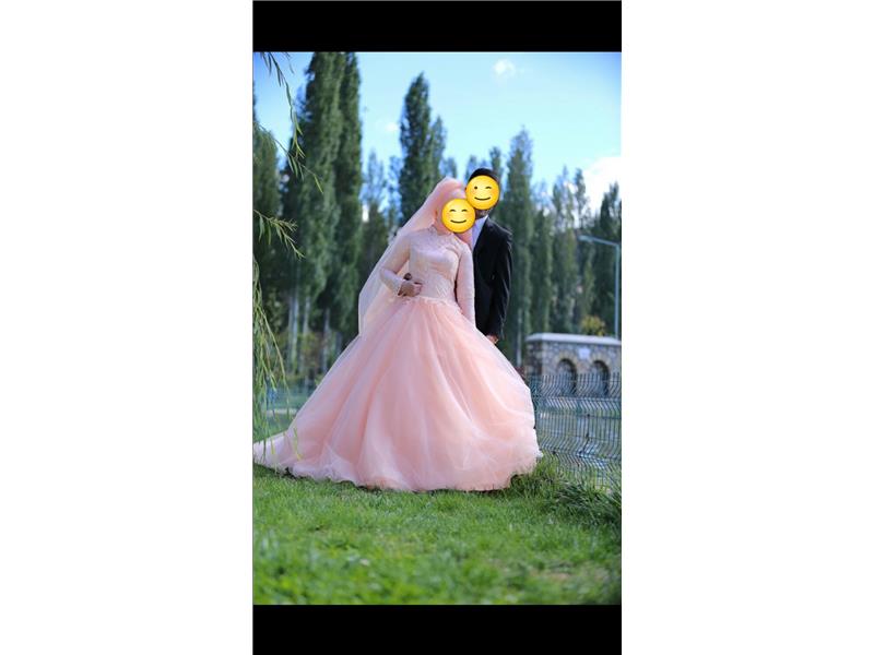 Satılık Nisan Abiyesi