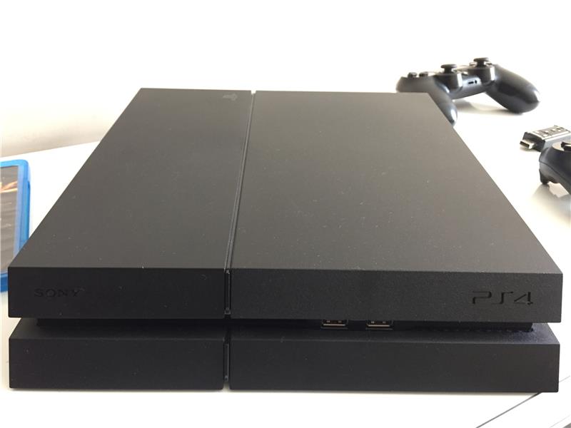 GARANTİLİ PLAY STATİON 4 500 gb JET BLACK SLIM