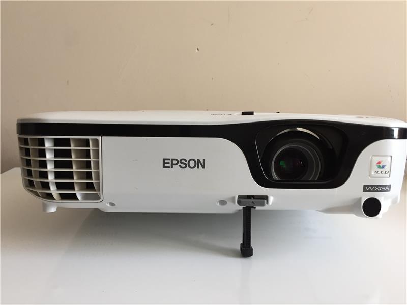 EPSON EB-W12 LCD TERTEMİZ PROJEKSİYON