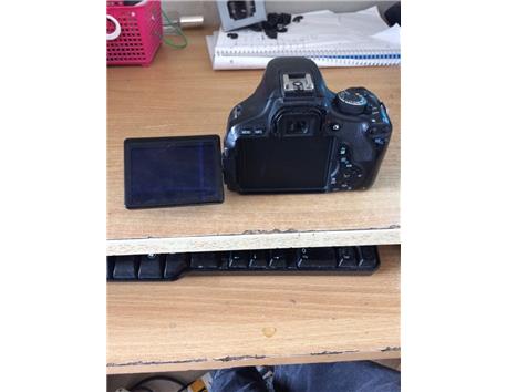 canon 600D SLR