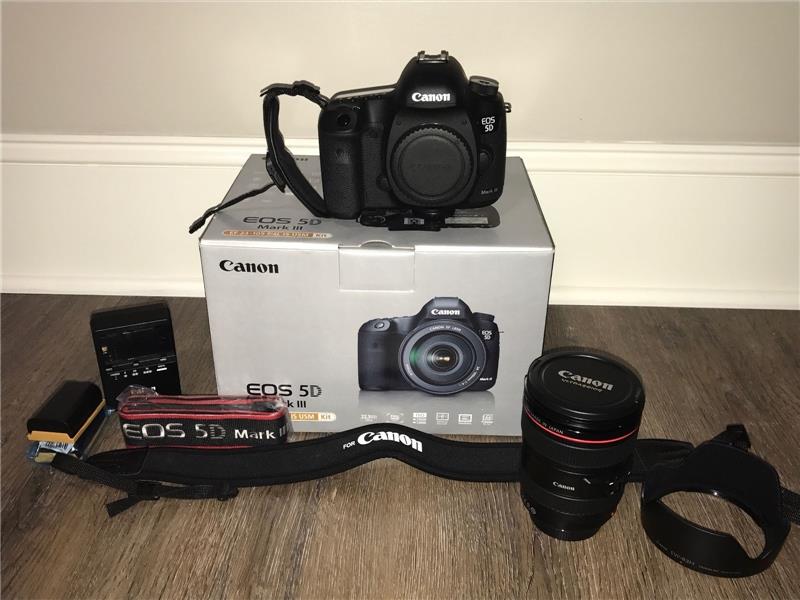 Canon EOS 5D Mark III 22.3 MP Digital SLR Camera - Black (Body only)