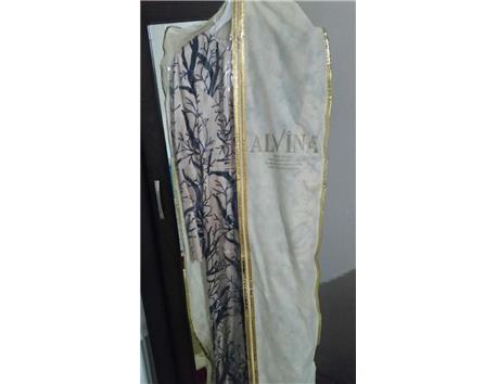 Alvinadan aldı.  Sıfır 2 kere giyildi 375 TL ye aldım 