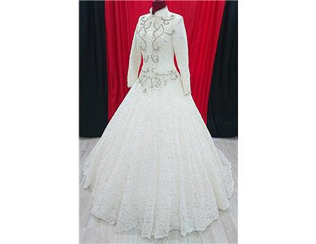 MAĞAZADAN ZARARINA SATILIK FULL DANTEL TESETTÜR GELİNLİK 