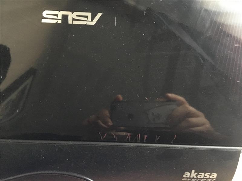 Merhaba biraz çiziği olan asus 16gb ram-950mxli i7li asus x550vx