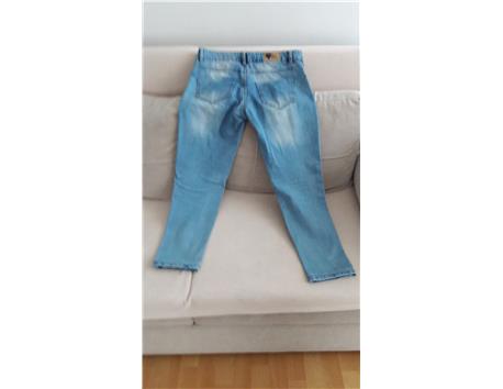 Kapalı Yırtmaçlı Pantolon 