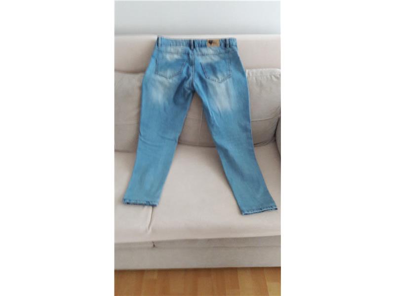 Kapalı Yırtmaçlı Pantolon 