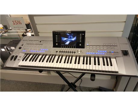 Yamaha Tyros 5 / Tyros 4 / Yamaha Motif XS8 / Motif XS7 76 keys