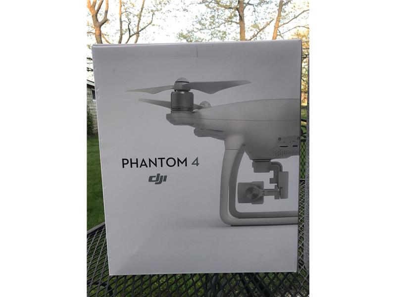 DJI Phantom 4 Quad Dual Traction Drone with 4K Gimbal-Stabilize 12MP Camera