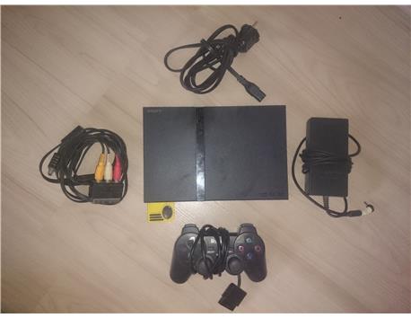 Sony Playstation 2 + oyun cd leri tertemiz