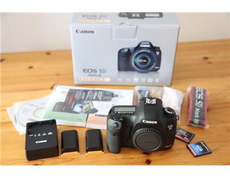 Canon EOS 5D Mark III DSLR Camera