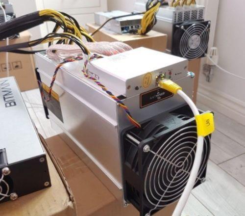 Bitmain Antminer D3 w / PSU APW3 ++ [Eylül Toplu İşi]