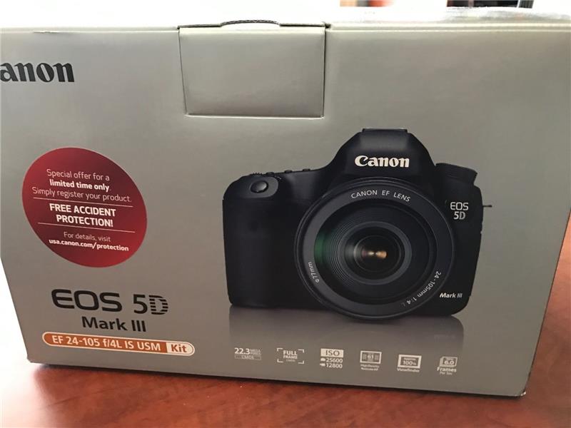 Brand New Canon 5d mark iii 