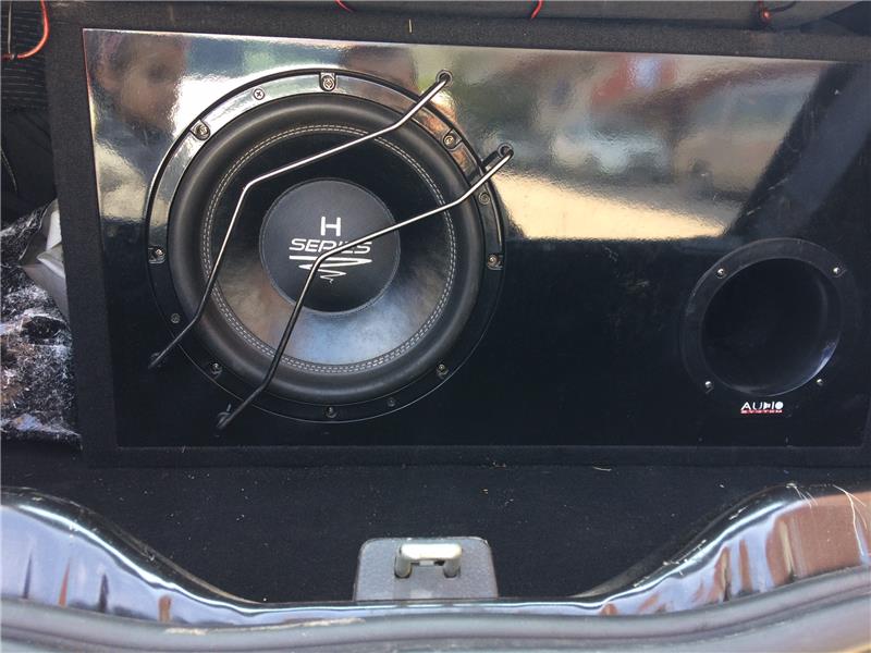 Audio system H12 1100 Watt rms bass