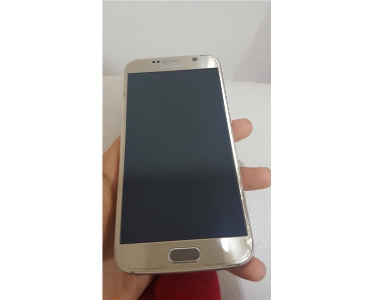 Samsung s6 gold 32gb 3 gb ram her şeyi tam ekranda köşede iz var 