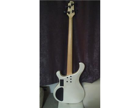Cort t34 beyaz bas gitar