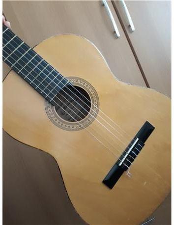 Martinez C08-90202S-YF klasik gitar eşdeğeri bir keman ile takas olabilir