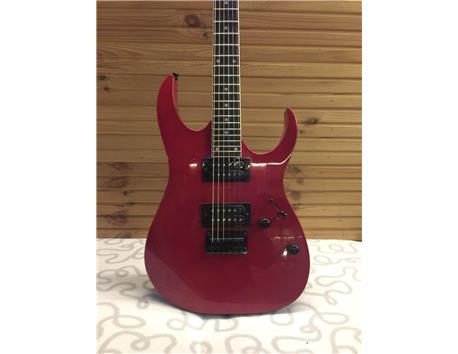 Ibanez Nadir elektro gitar Bas gitar ile takas olur.