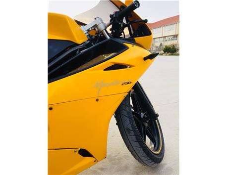 Megelli 250r 2013 model 5200 km 