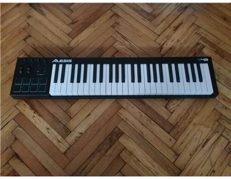 Alesis V49 MIDI Klavye - Temiz ve Hasarsız