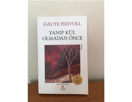 5 Adet Orijinal Kitap, Okuma Meraklıları İçin Kütüphanesinde Olması Gereken Eserler