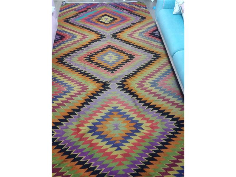 Tarihi El Dokuma Kilim