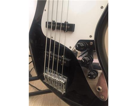 Fender squire afinity jazz bass