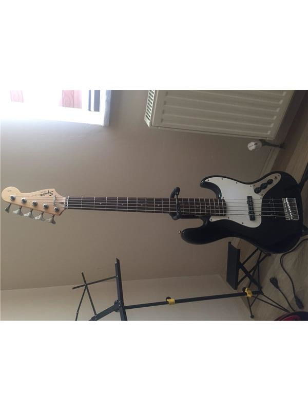 Fender squire afinity jazz bass