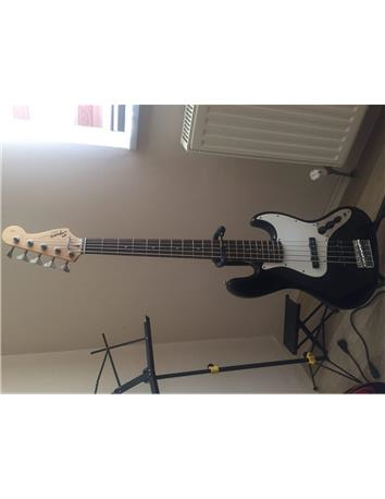 Fender squire afinity jazz bass