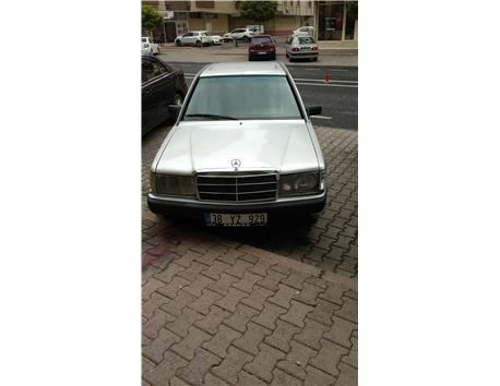 SATILIK Mercedes 190 D 