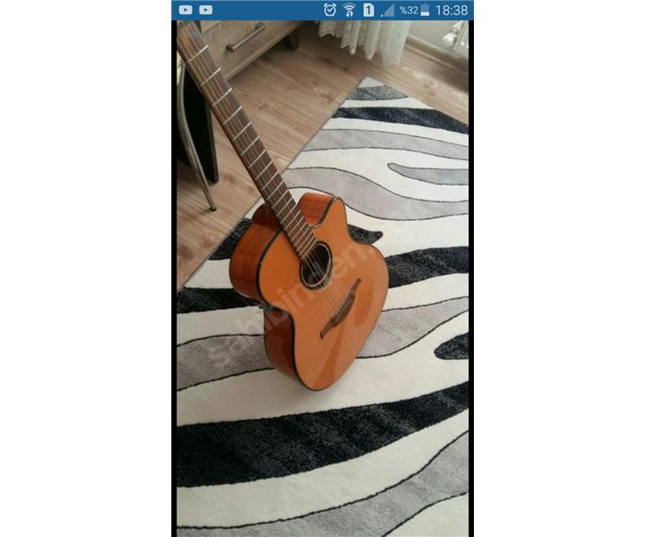 Profesyonel sahne gitarı Lag t66 ace