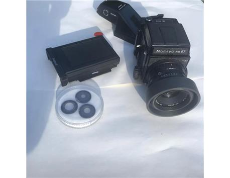 Mamiya RB 67 Pro Slr fotoğraf makinesi+150 mm Lens+Polaroid back+Tepegöz+Filtreler