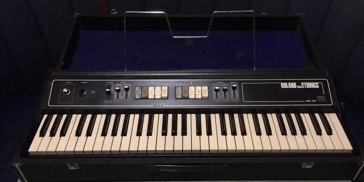 Roland RS-101  Rare Analog String Synthesizer